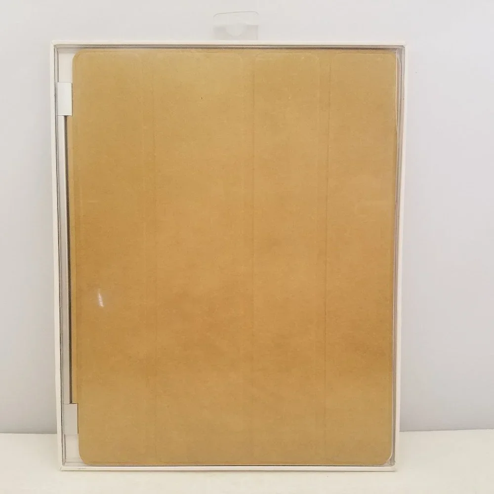 Apple iPad Smart Cover for iPad 2 TAN MC948LL/A | 5T1103042 | ZM826-977-A